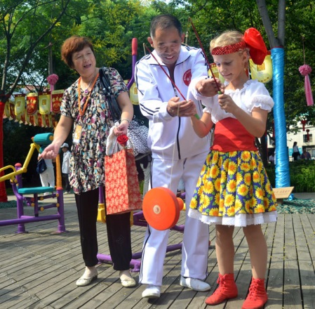 2011年上海旅游节九子公园九子大赛